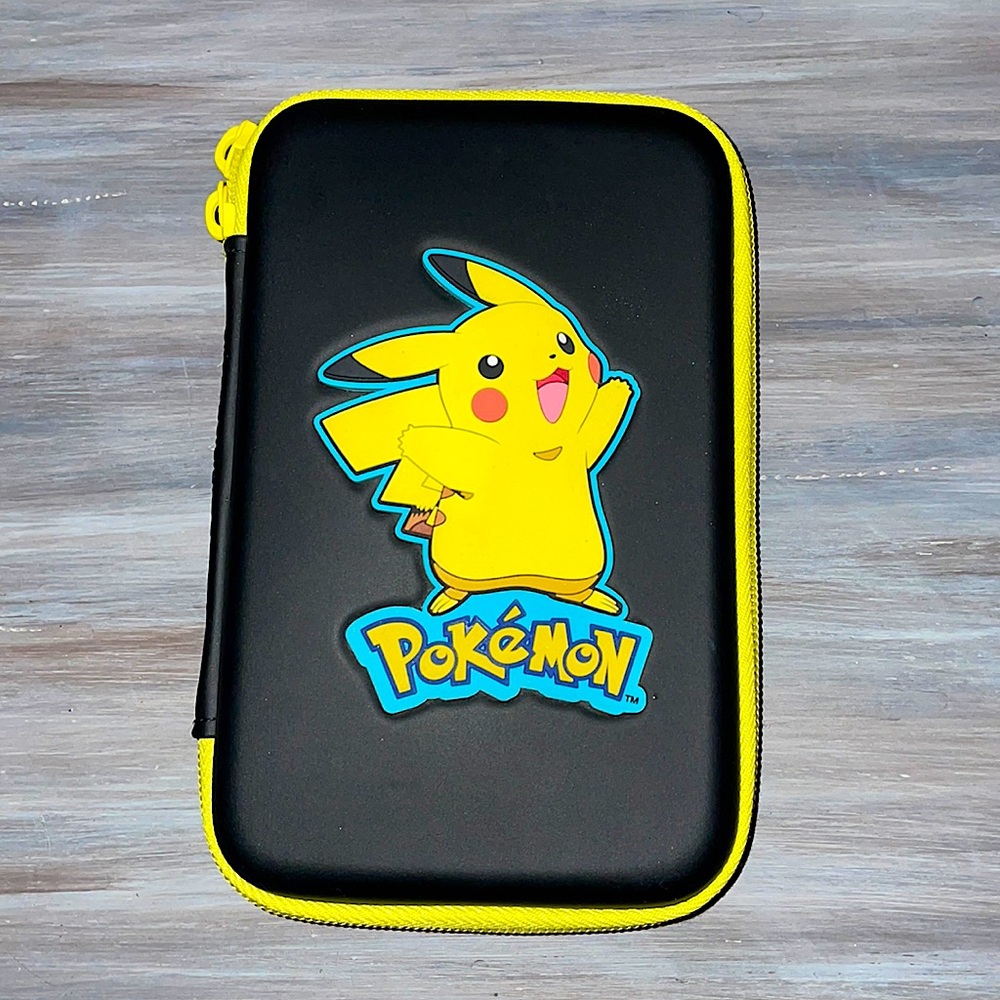 Nintendo 3DS XL Pikachu Hard Zippered Case